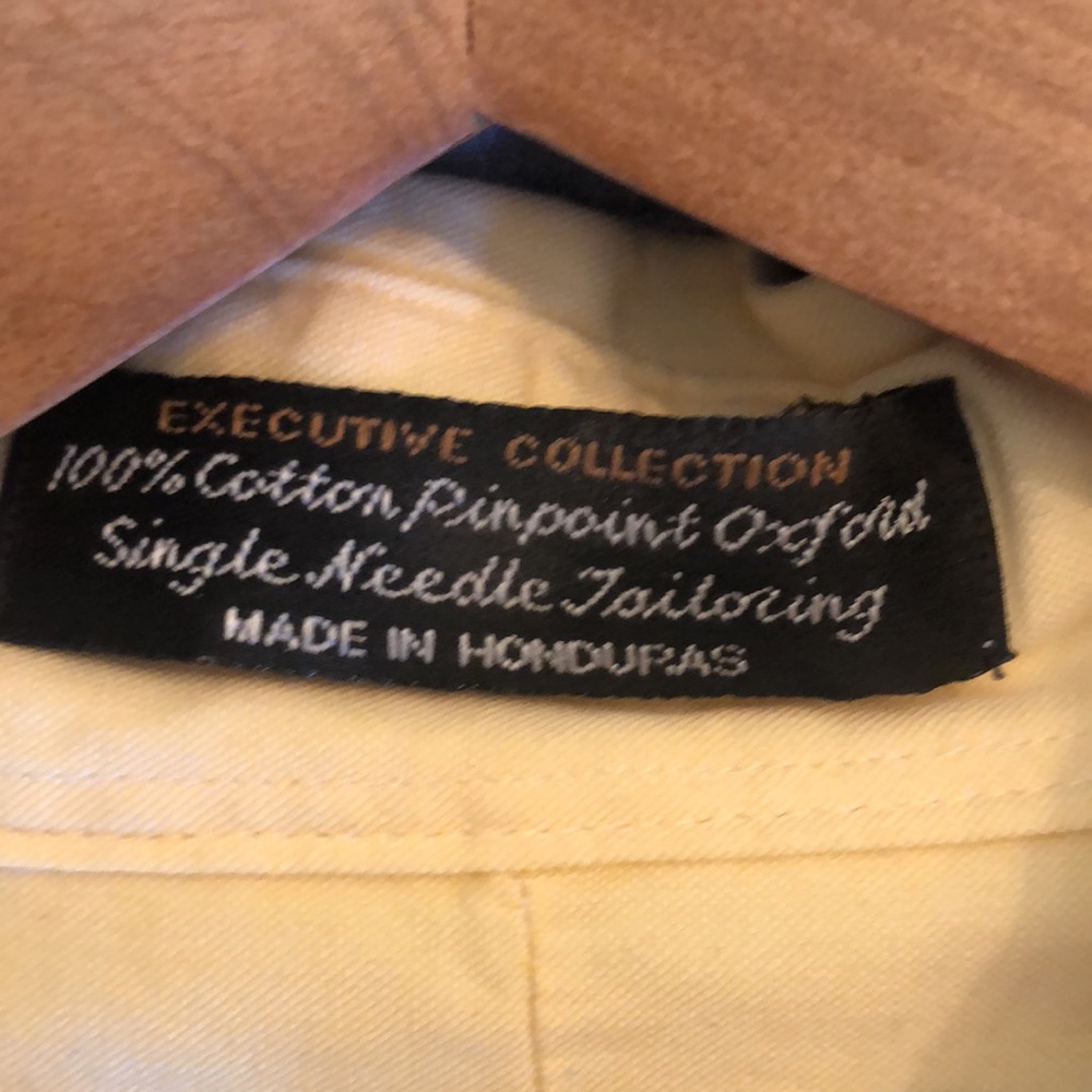Executive collection yellow button down - Picture 4 of 4